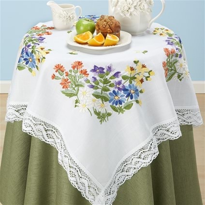 Flowers & Lace Table Topper